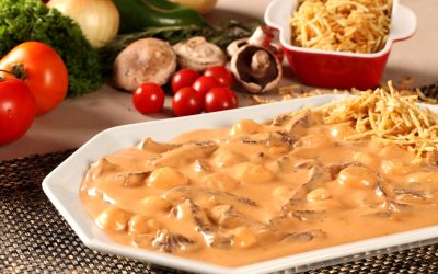 Strogonoff de carne e frango: Duas receitas cremosas e deliciosas para experimentar