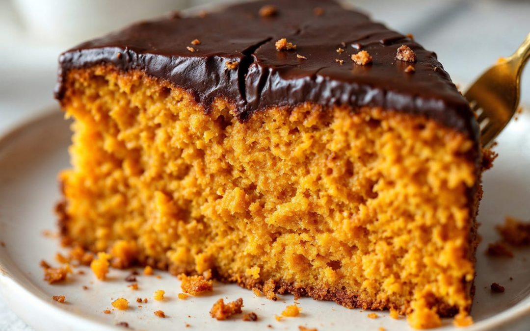 Bolo de Cenoura Perfeito: O Segredo da Cobertura de Chocolate Durinha!